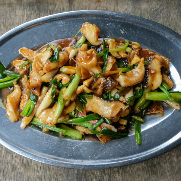 Free Range Chicken Breast stir-fry with tarragon, garlic, ginger and ground pink peppercorns (quick frozen, un-aged).